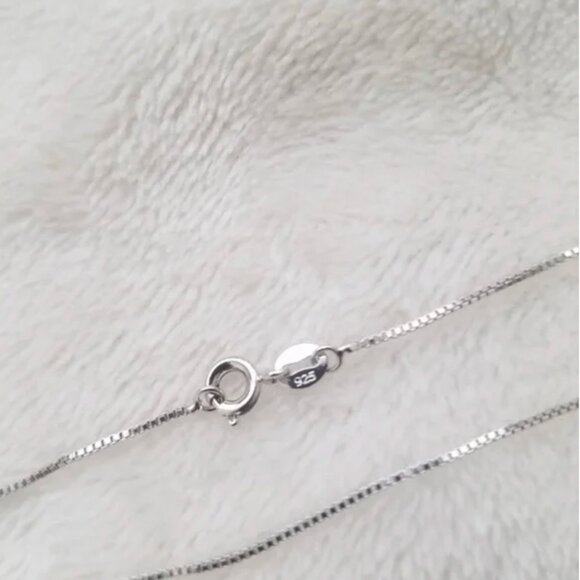 Kay Jewelers Silver Necklace with Clear Gemstone - Picture 2 of 2